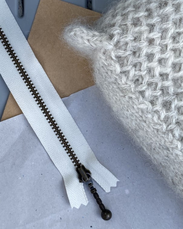 PetiteKnit Blixtlås 17 cm - Pärlemor