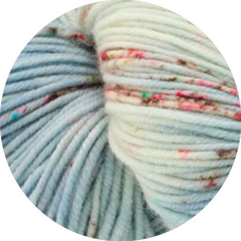 Cool Wool teinte à la main - 107 Bleu glacier/Gris/Blanc/Rose/Gris foncé