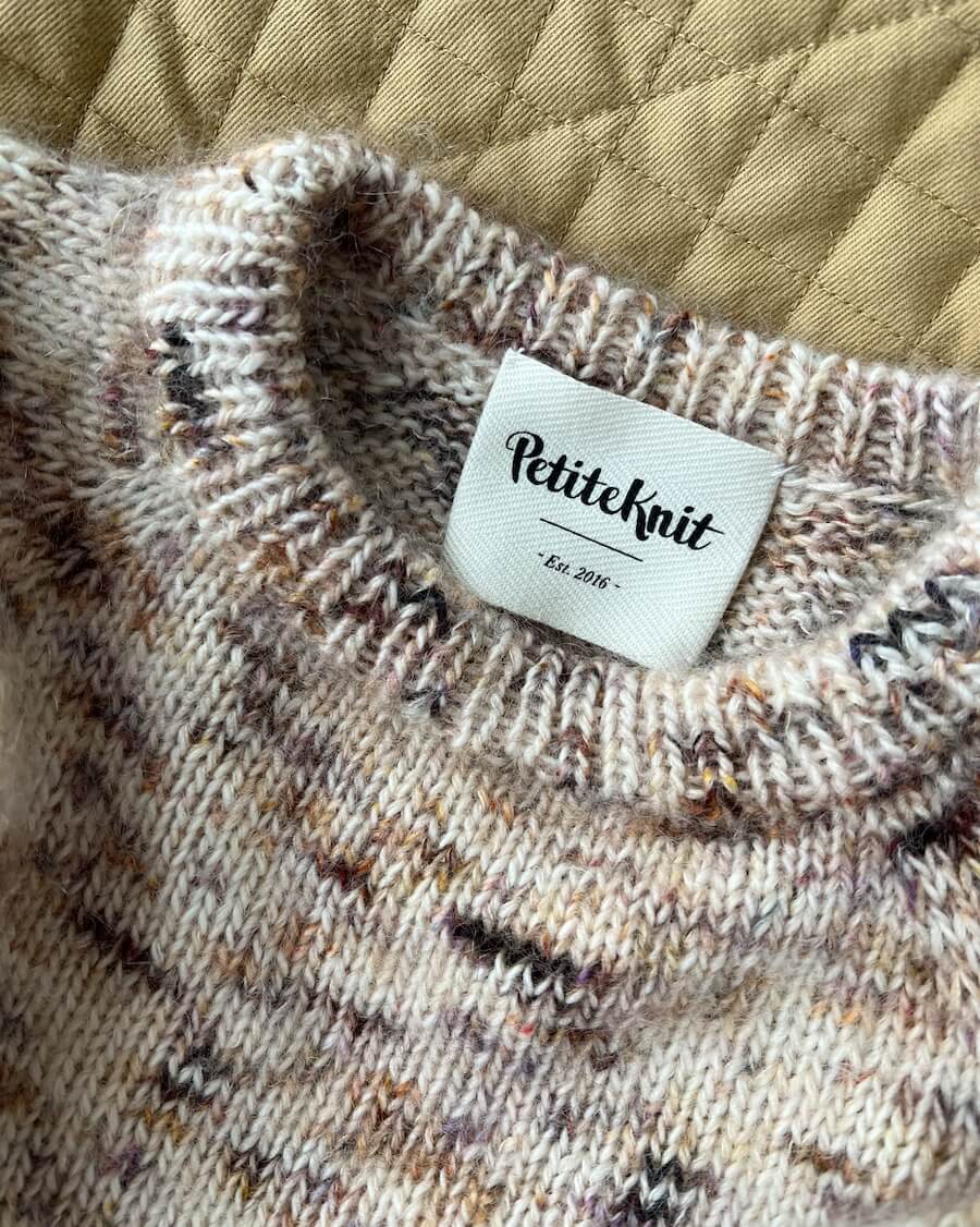 "PetiteKnit - Est. 2016" - Label