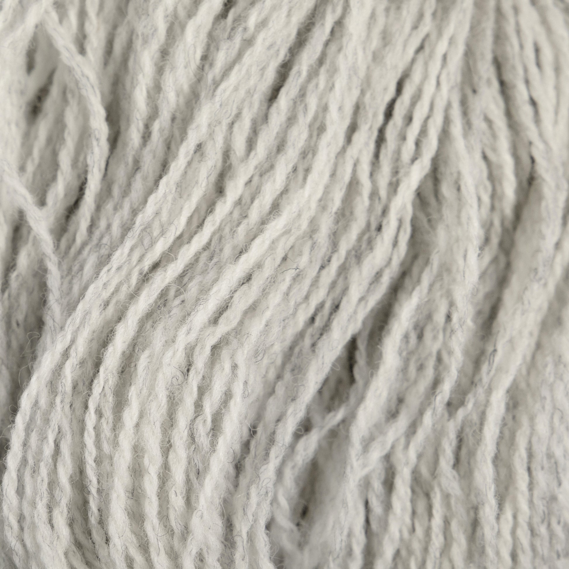 Svensk Ull 2tr 100 g - 104 Silver stream