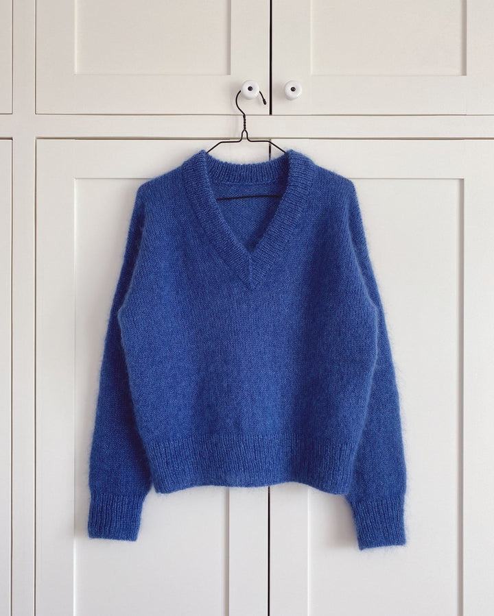 Stockholm Sweater V-Neck DK