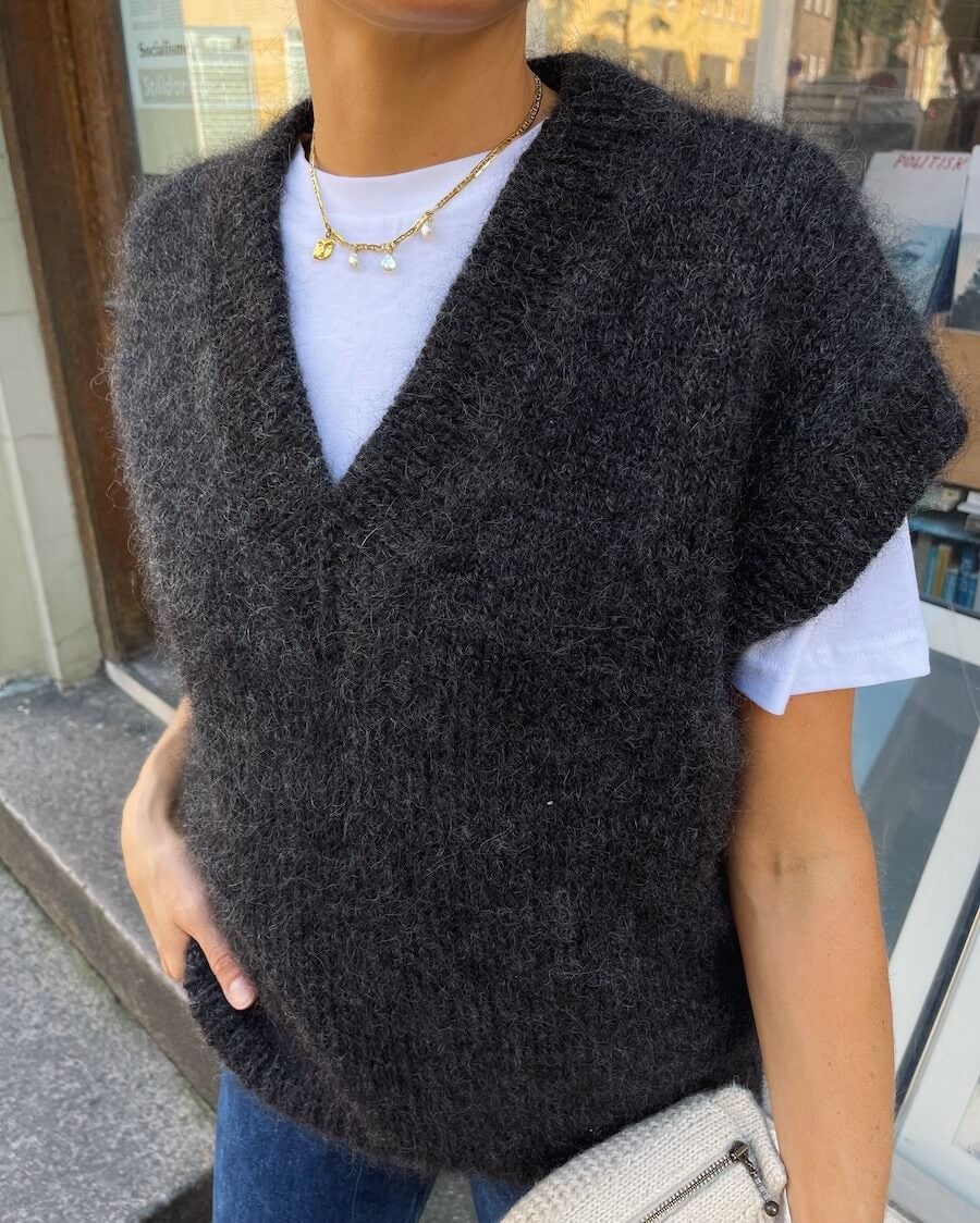 Weekend Slipover V-Neck