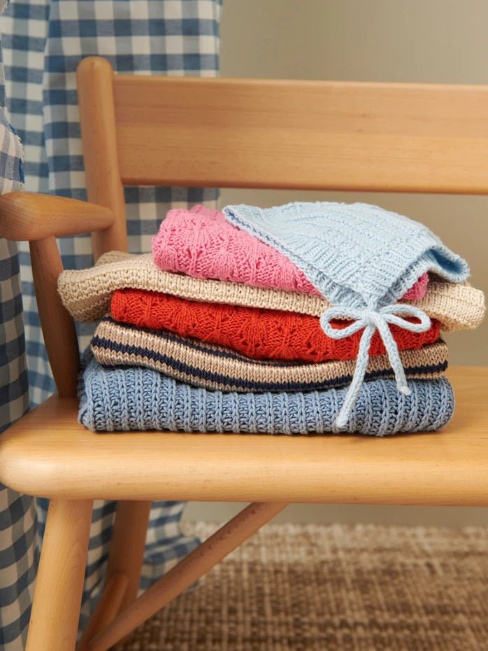 2407 - 1 a, b & c - Fillip sweater baby, diaper pants & bonnet - Butik Maglia