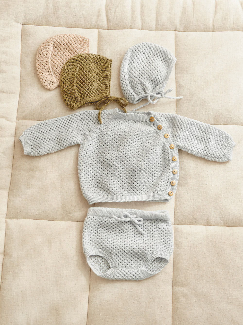 Sandnes 2413-5 April cardigan baby
