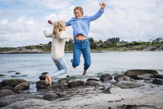 Tiril Barnegenser med hullmönster