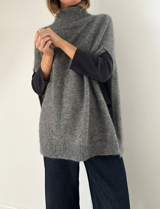 Le Knit - Darcy Cape DK