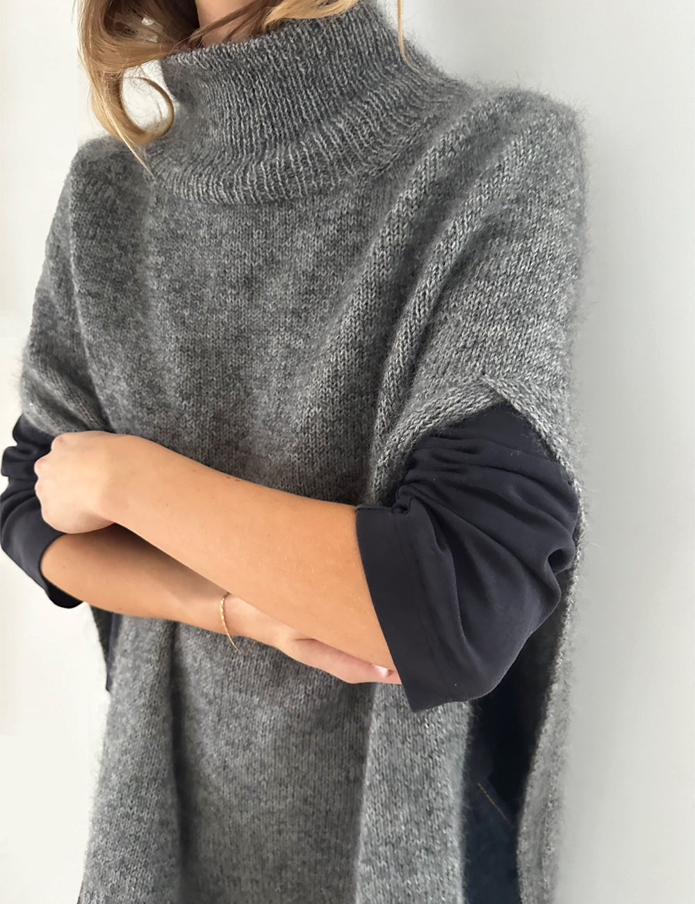 Le Knit - Darcy Cape DK