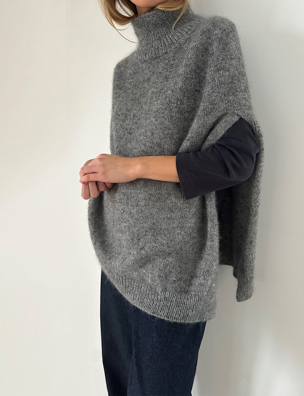 Le Knit - Darcy Cape DK