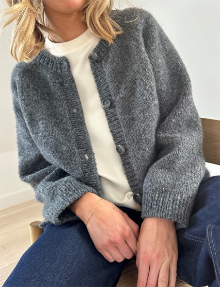 Foundation Cardigan från Le Knit mobile