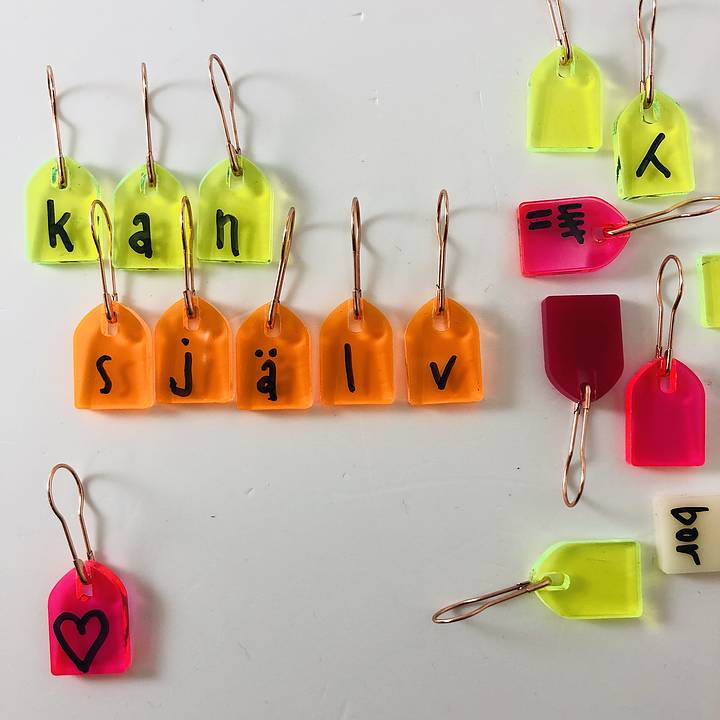 Fröken Fyrkant - KAN SJÄLV 8 - pack maskmarkörer gul/rosa med penna - Butik Maglia