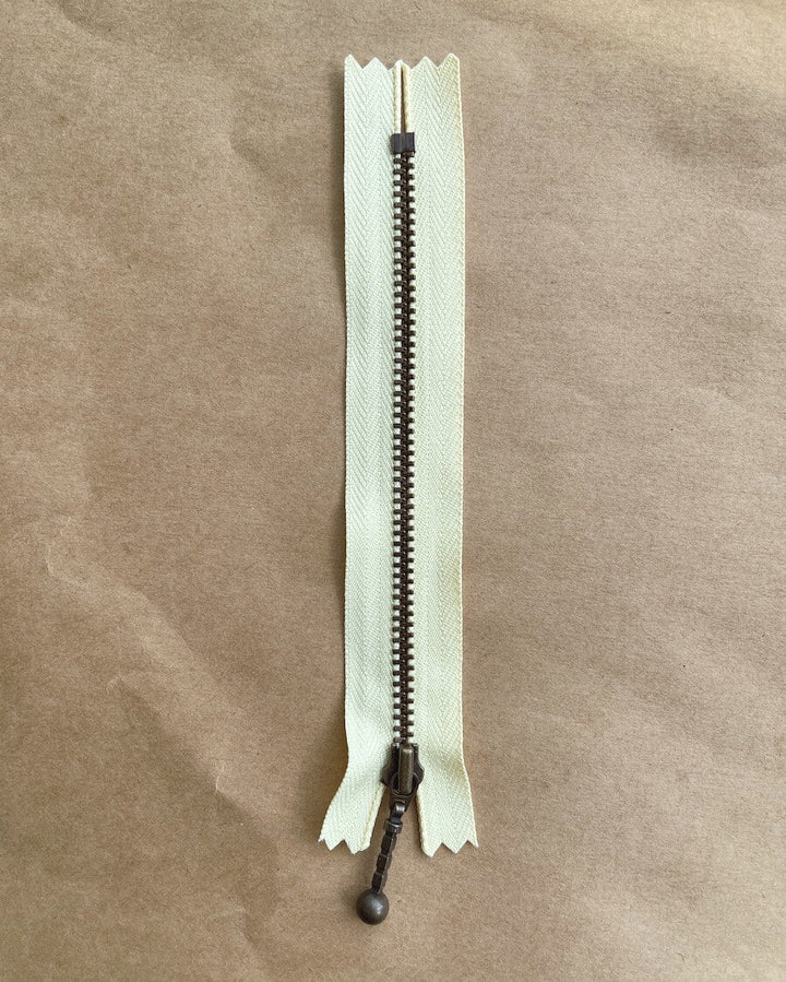 PetiteKnit Blixtlås 23 cm - Lemon Mousse - Butik Maglia