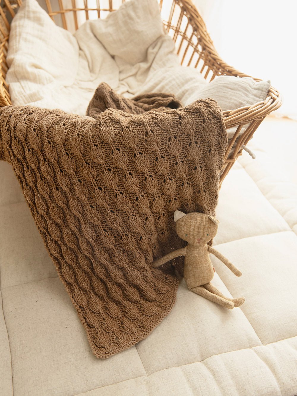 Sandnes 2413 - 3 Lilja babyfilt - Butik Maglia