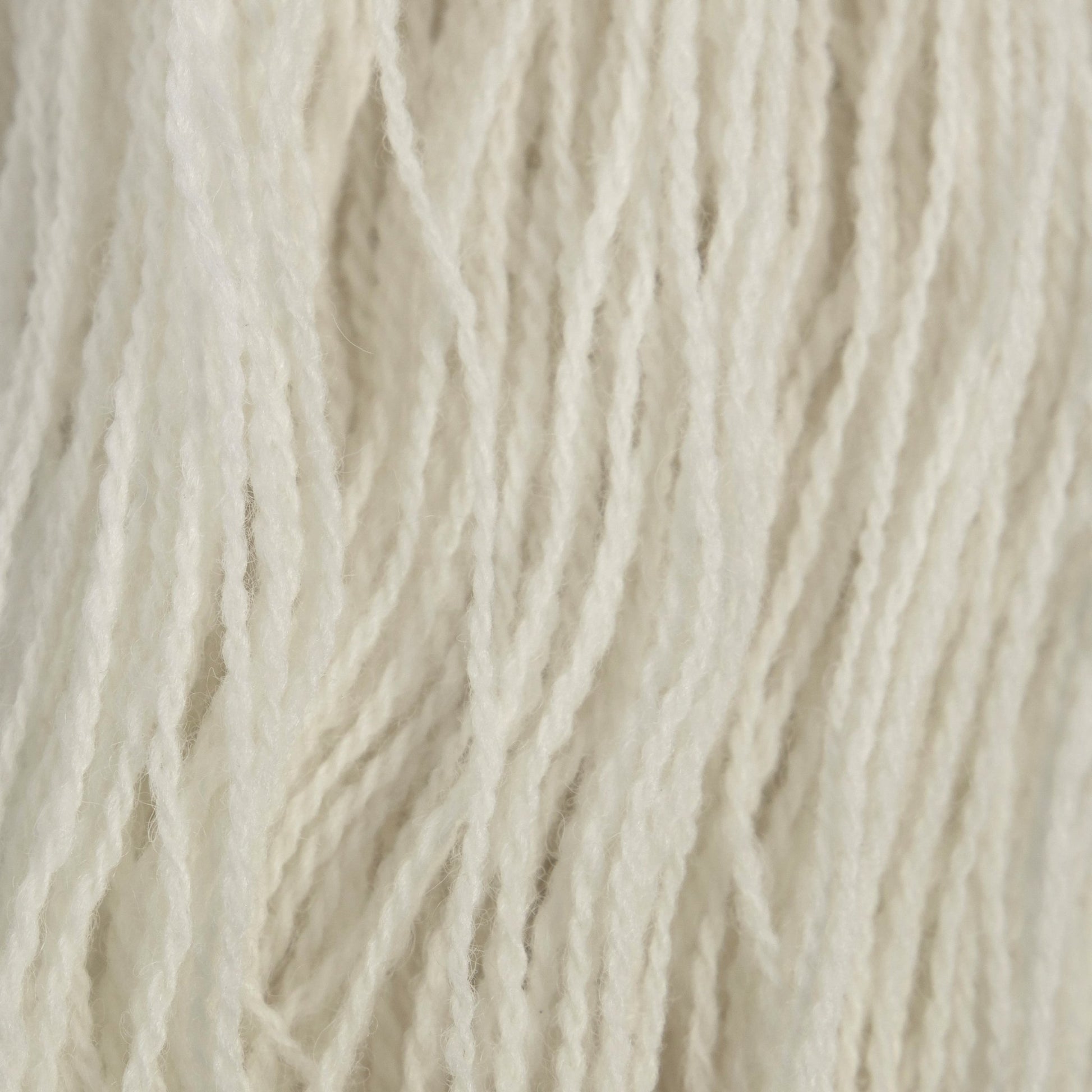 Svensk Ull 2tr 100 g - 102 Natural White - Butik Maglia