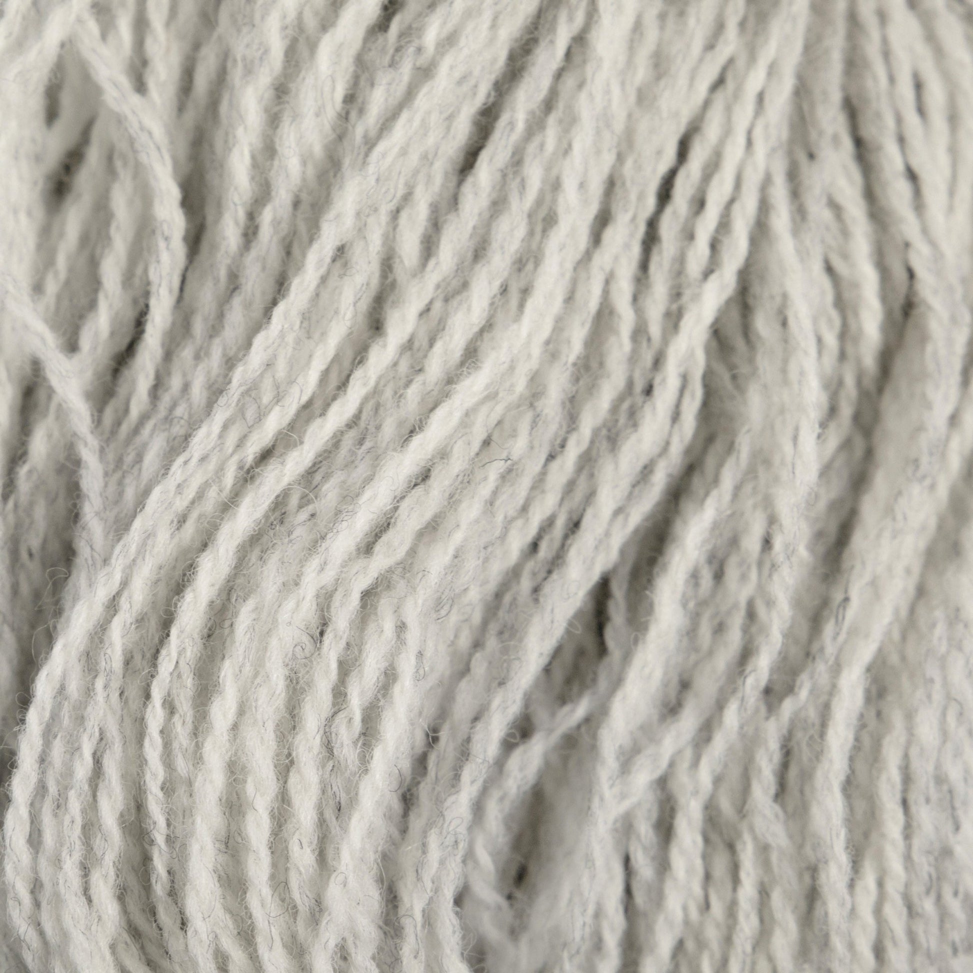 Svensk Ull 2tr 100 g - 104 Silver stream - Butik Maglia